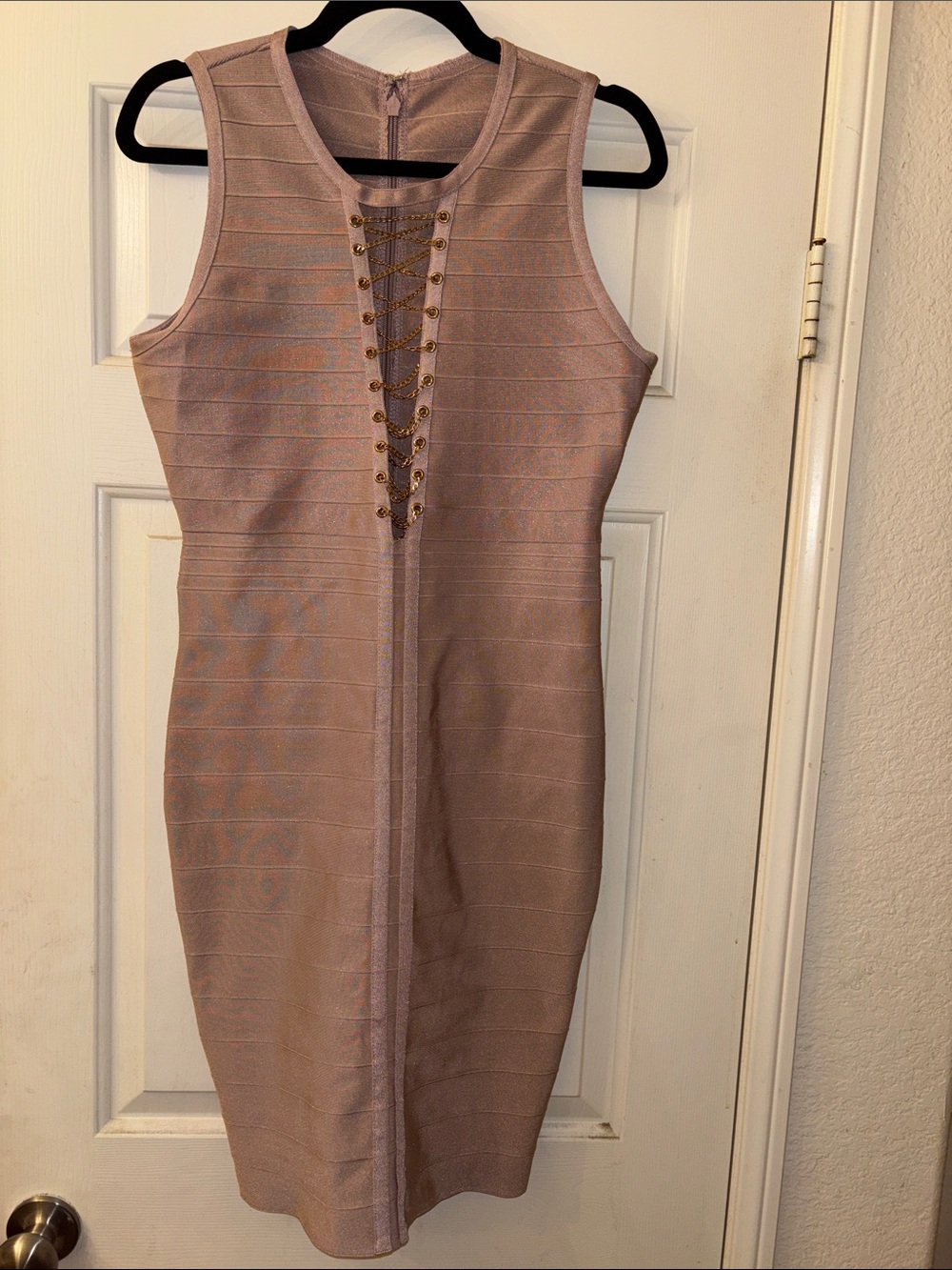Sleeveless Lace-Up Bodycon Dress in Mauve  Medium NWT